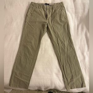 Men’s Banana Republic Emerson Chino 33x32